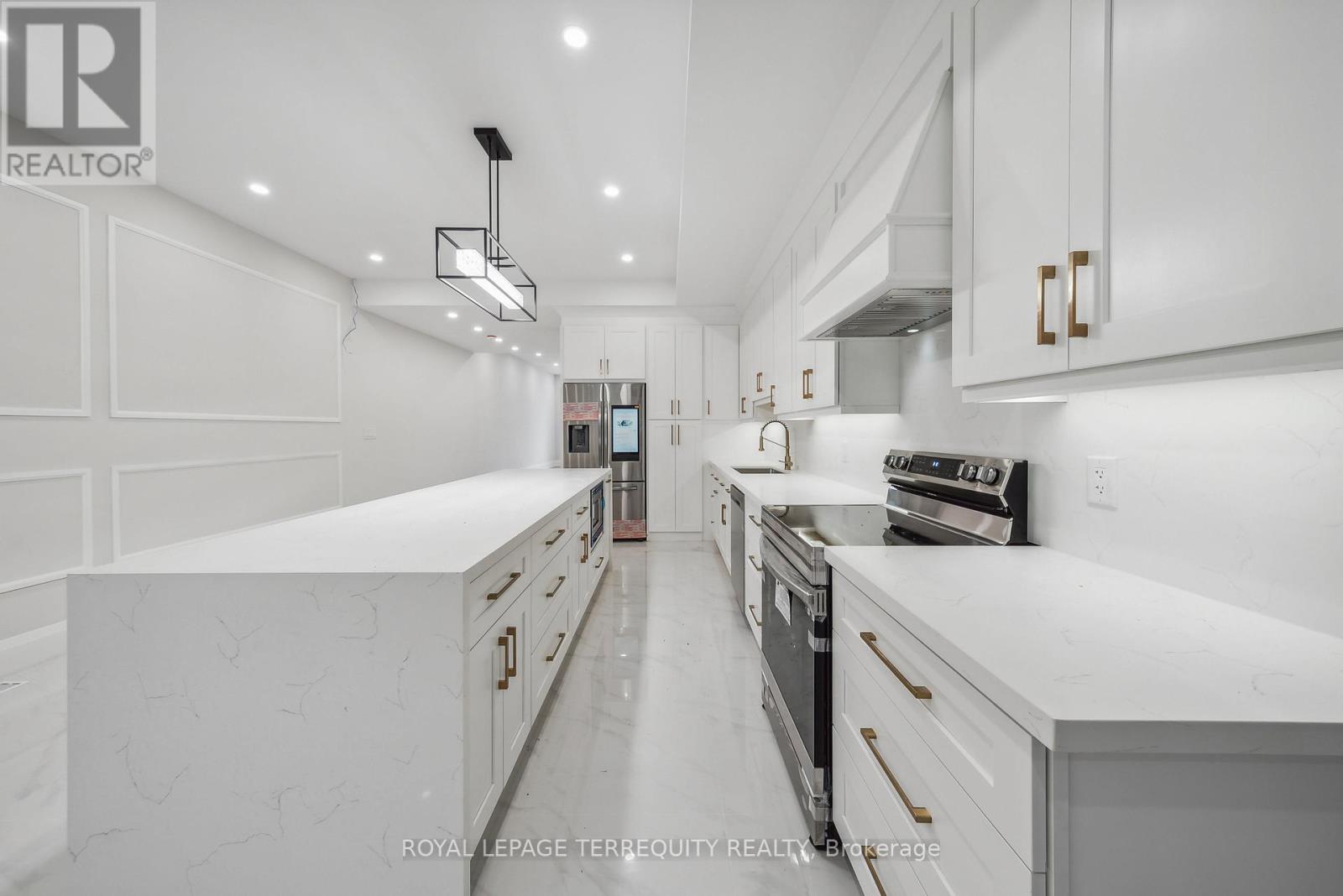 Main Floor - 10 Mack Avenue, Toronto, Ontario  M1L 1L9 - Photo 13 - E12484792