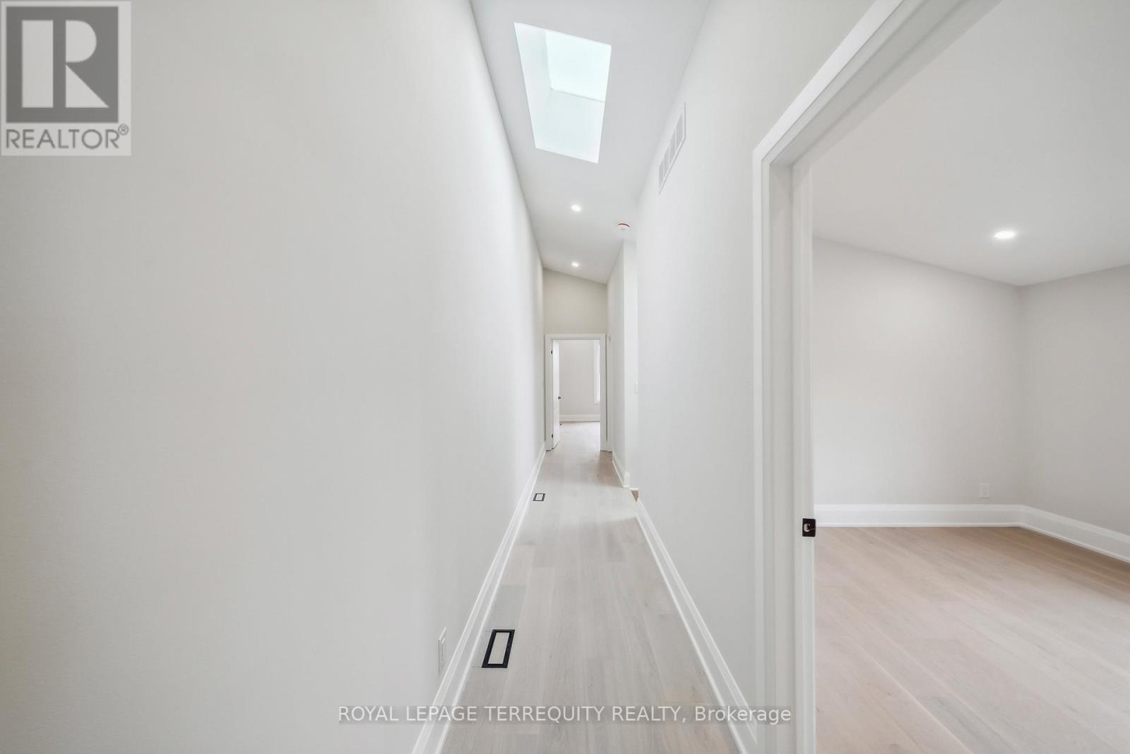 Main Floor - 10 Mack Avenue, Toronto, Ontario  M1L 1L9 - Photo 23 - E12484792