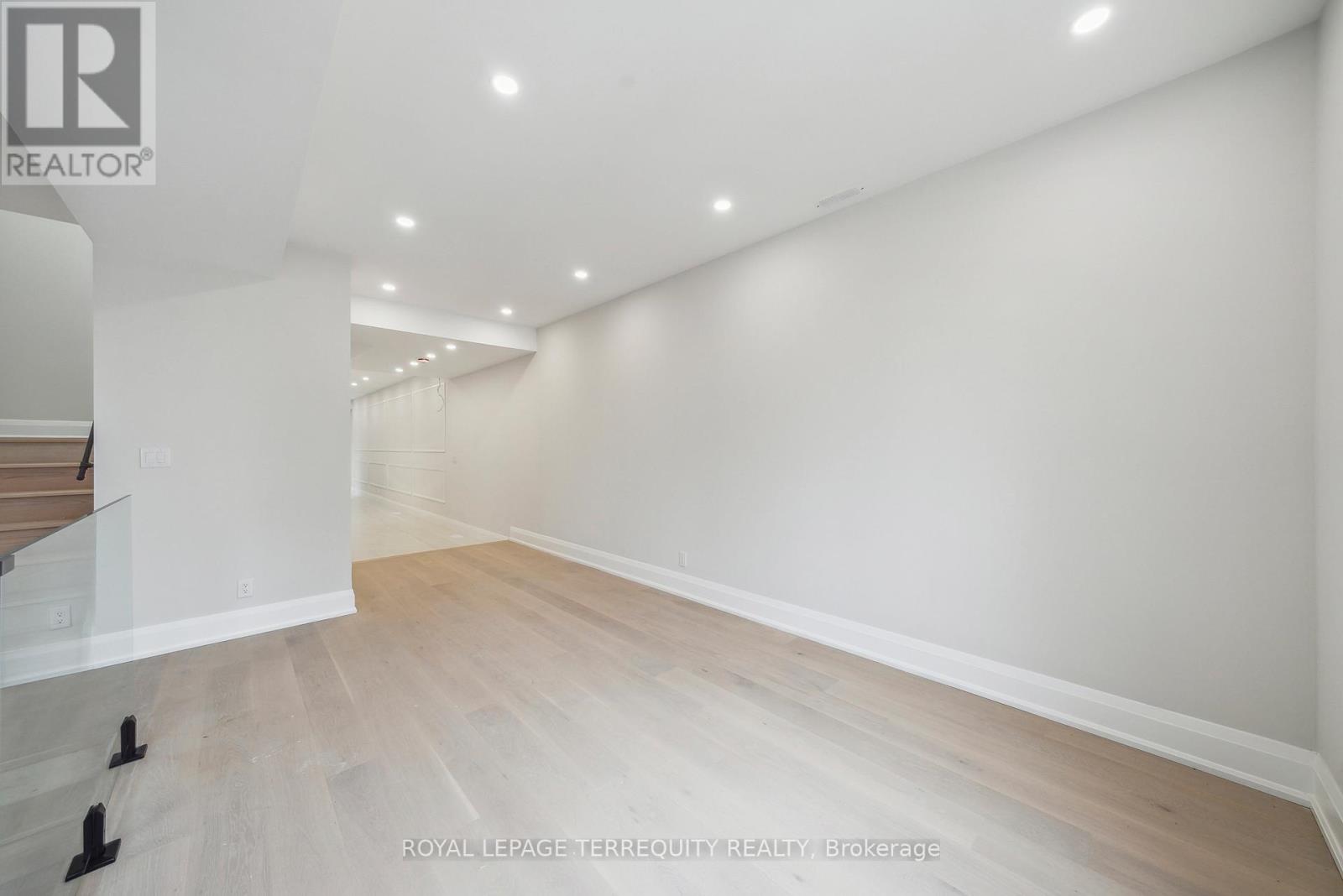 Main Floor - 10 Mack Avenue, Toronto, Ontario  M1L 1L9 - Photo 36 - E12484792