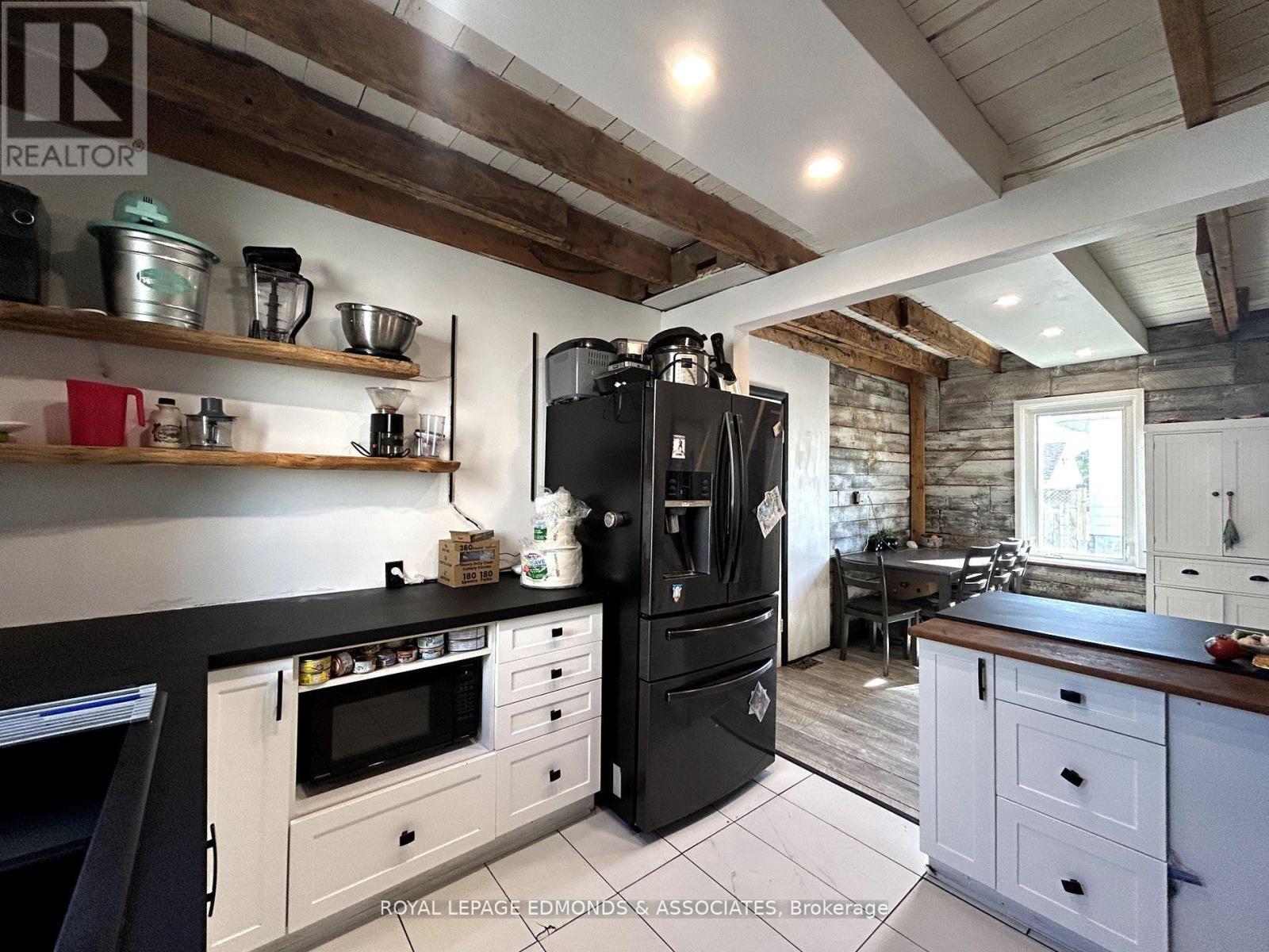 13 Jason Street, Whitewater Region, Ontario K0J 1J0 - Photo 7 - X12484797