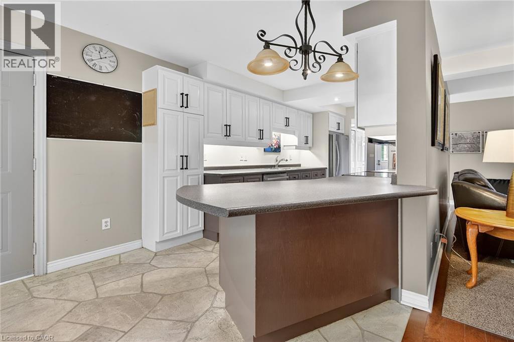 129 Gordon Drummond Avenue, Stoney Creek, Ontario  L8J 1G1 - Photo 7 - 40782635