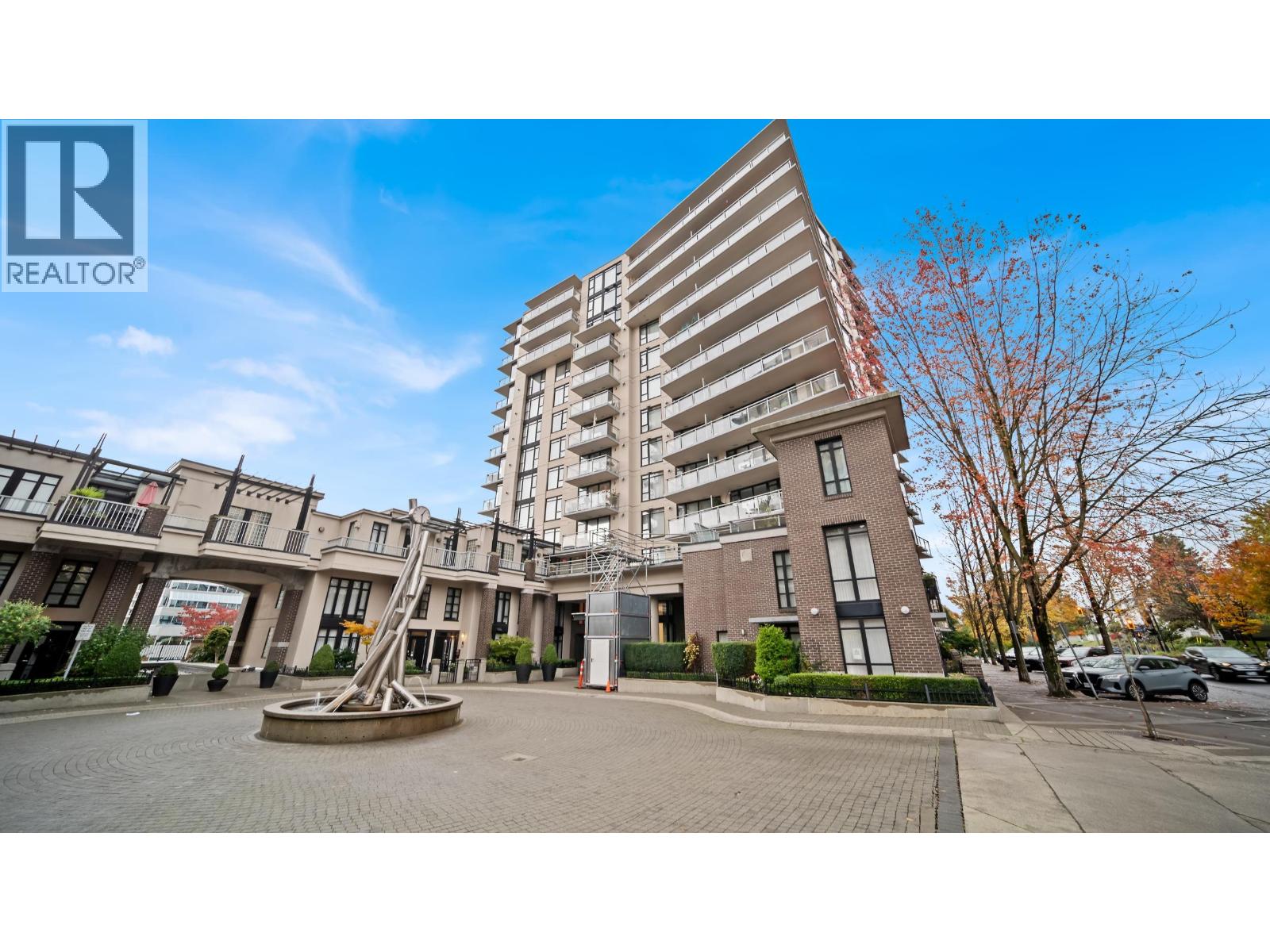 810 175 W 1ST STREET, North Vancouver, British Columbia
