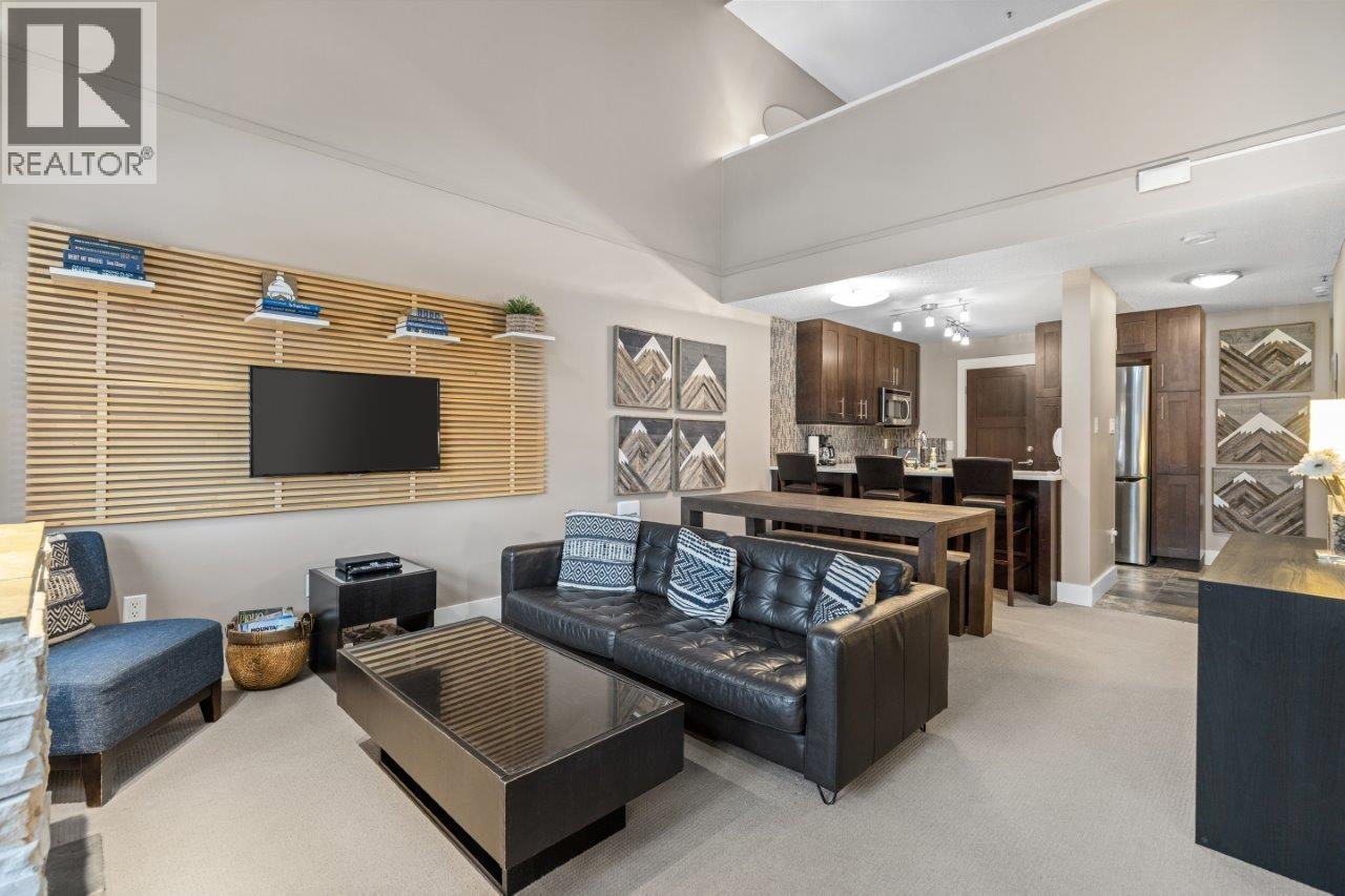 321 4573 Chateau Boulevard, Whistler, British Columbia  V0N 1B4 - Photo 14 - R3062344