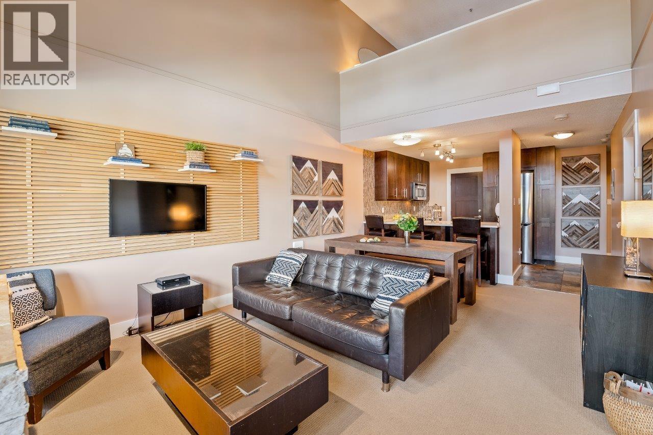 321 4573 Chateau Boulevard, Whistler, British Columbia  V0N 1B4 - Photo 18 - R3062344