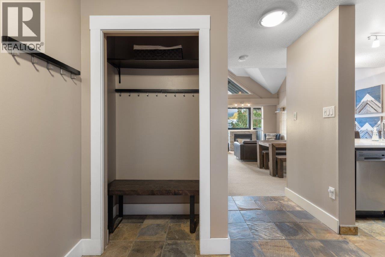 321 4573 Chateau Boulevard, Whistler, British Columbia  V0N 1B4 - Photo 32 - R3062344