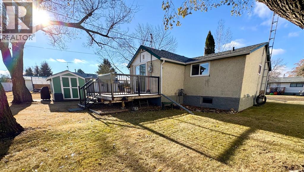 216 Sanden Street, Bawlf, Alberta  T0B 0J0 - Photo 3 - A2267093