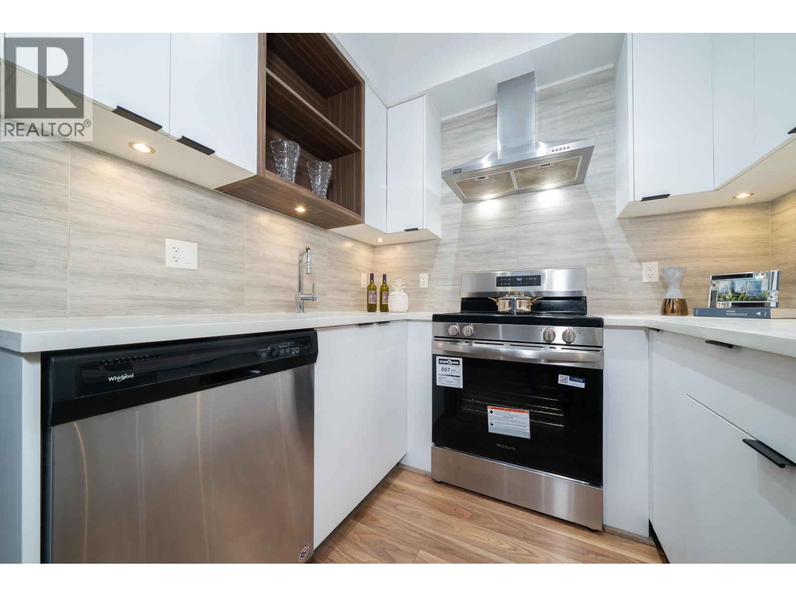 317 5355 Lane Street, Burnaby, British Columbia  V5H 0H1 - Photo 6 - R3061491