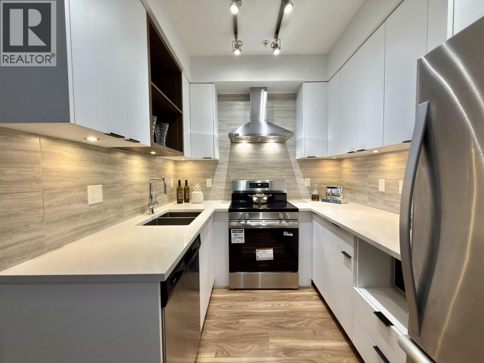 317 5355 Lane Street, Burnaby, British Columbia  V5H 0H1 - Photo 5 - R3061491