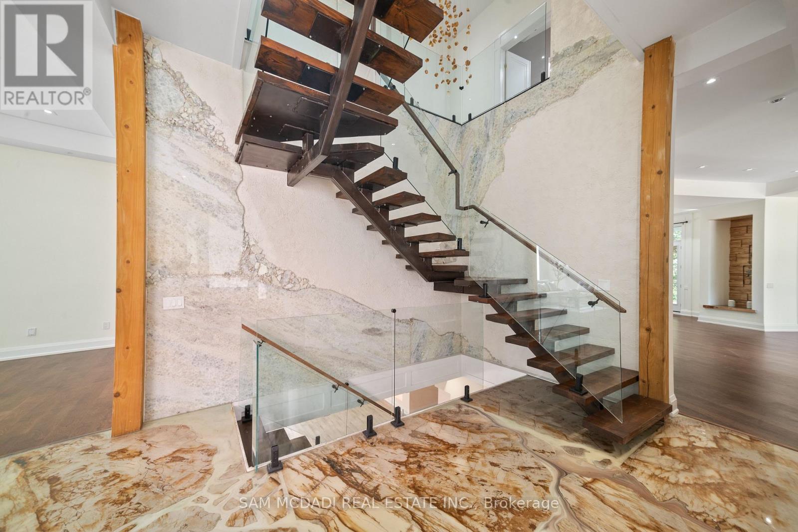 15 Glenview Heights Lane, King, Ontario  L3Y 4V9 - Photo 17 - N12484767