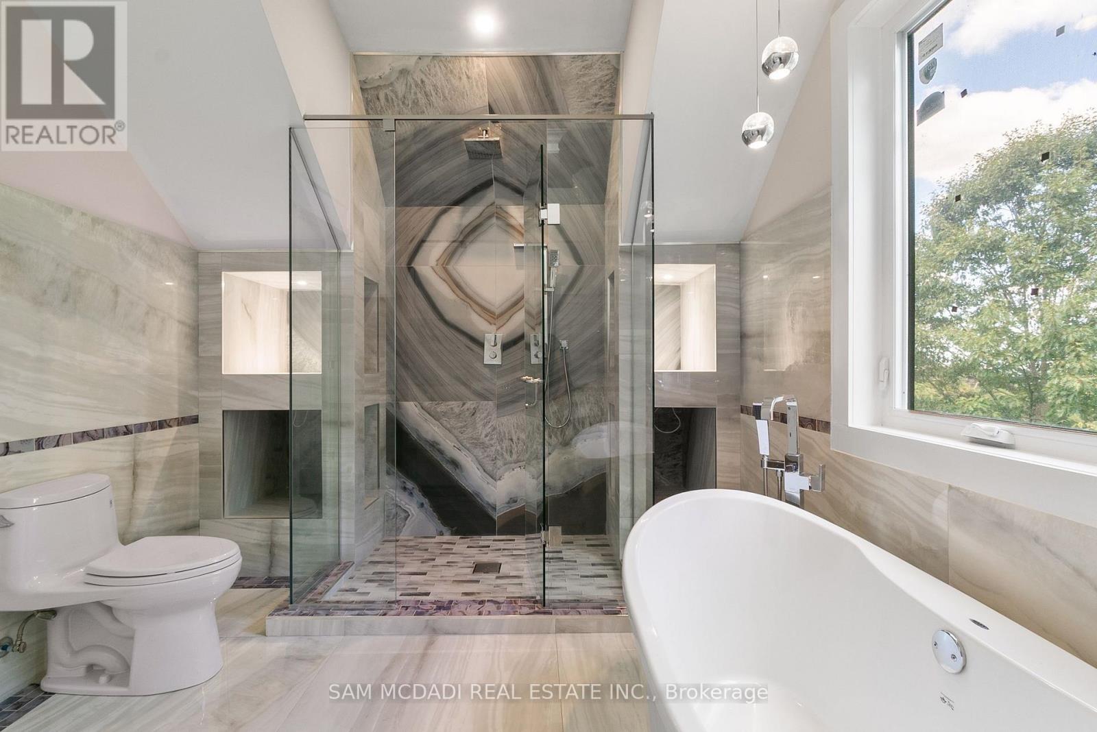 15 Glenview Heights Lane, King, Ontario  L3Y 4V9 - Photo 27 - N12484767