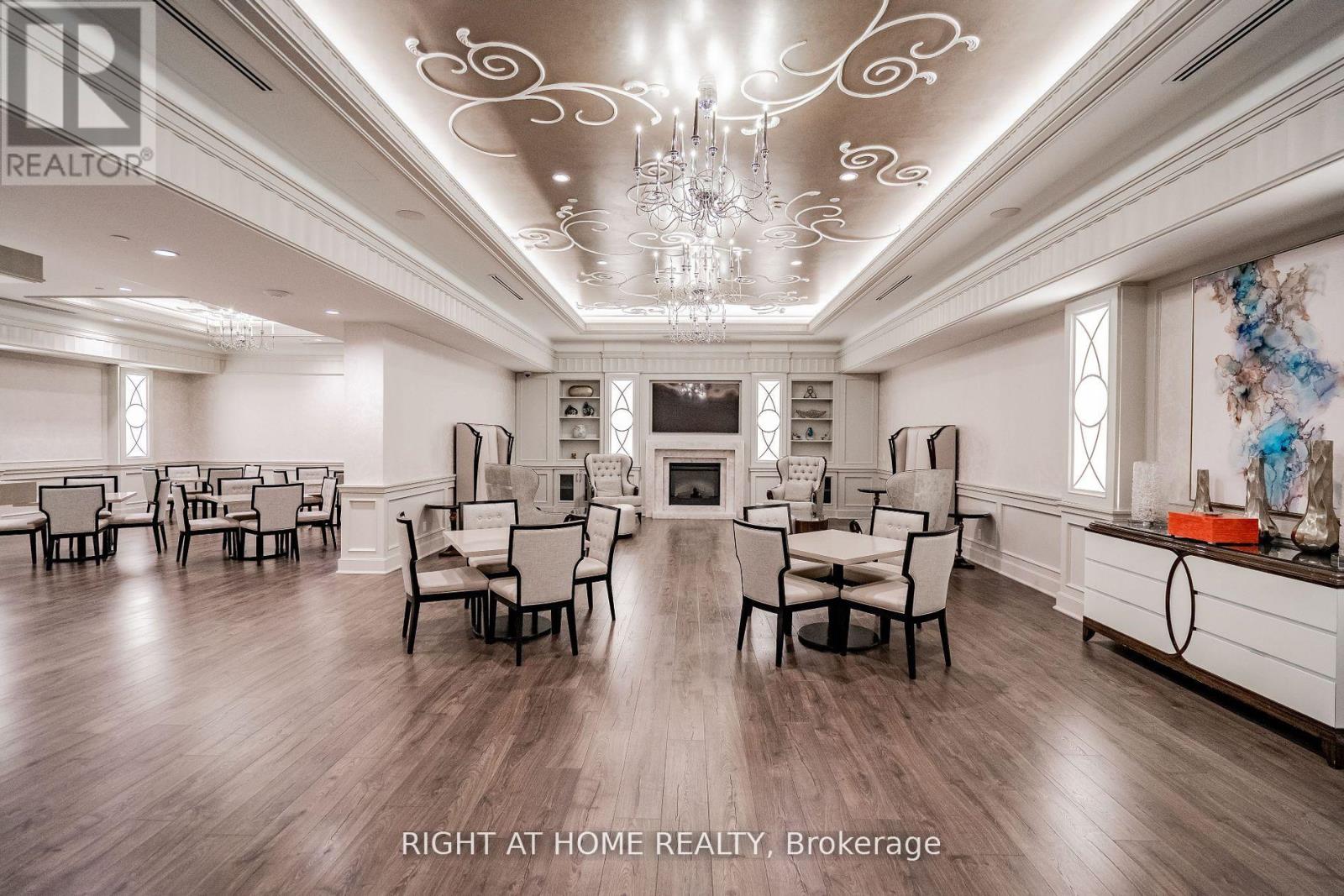 212 - 9075 Jane Street, Vaughan, Ontario  L4K 0L7 - Photo 10 - N12484787