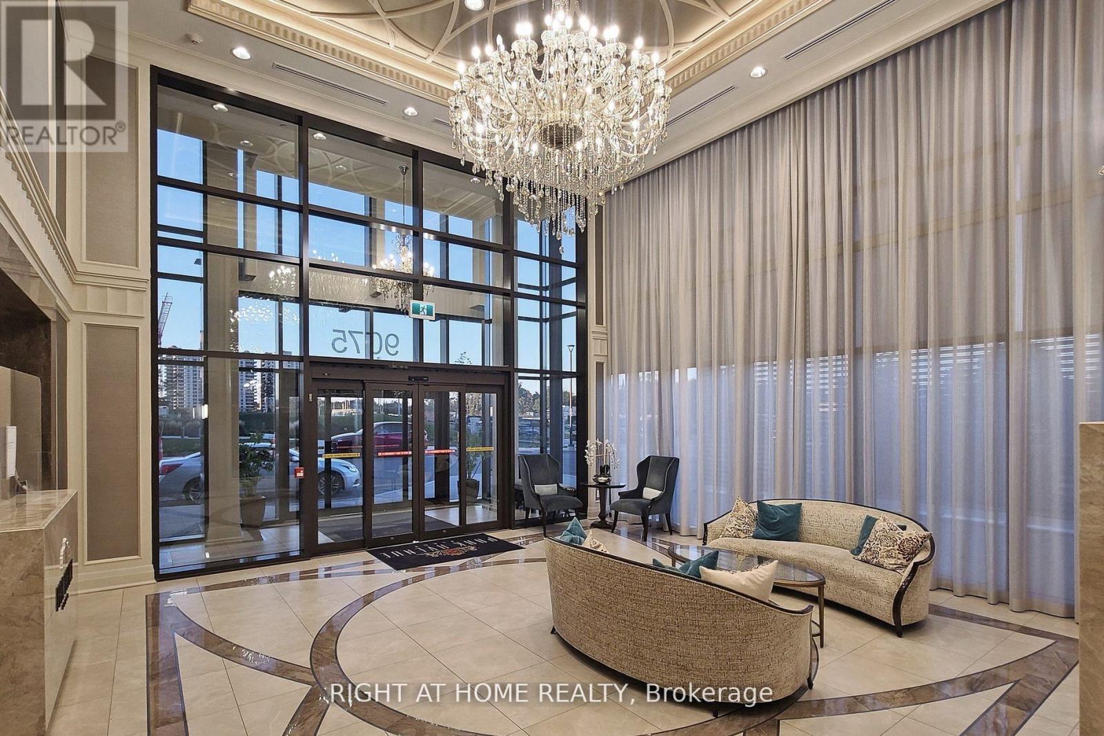 212 - 9075 Jane Street, Vaughan, Ontario  L4K 0L7 - Photo 4 - N12484787