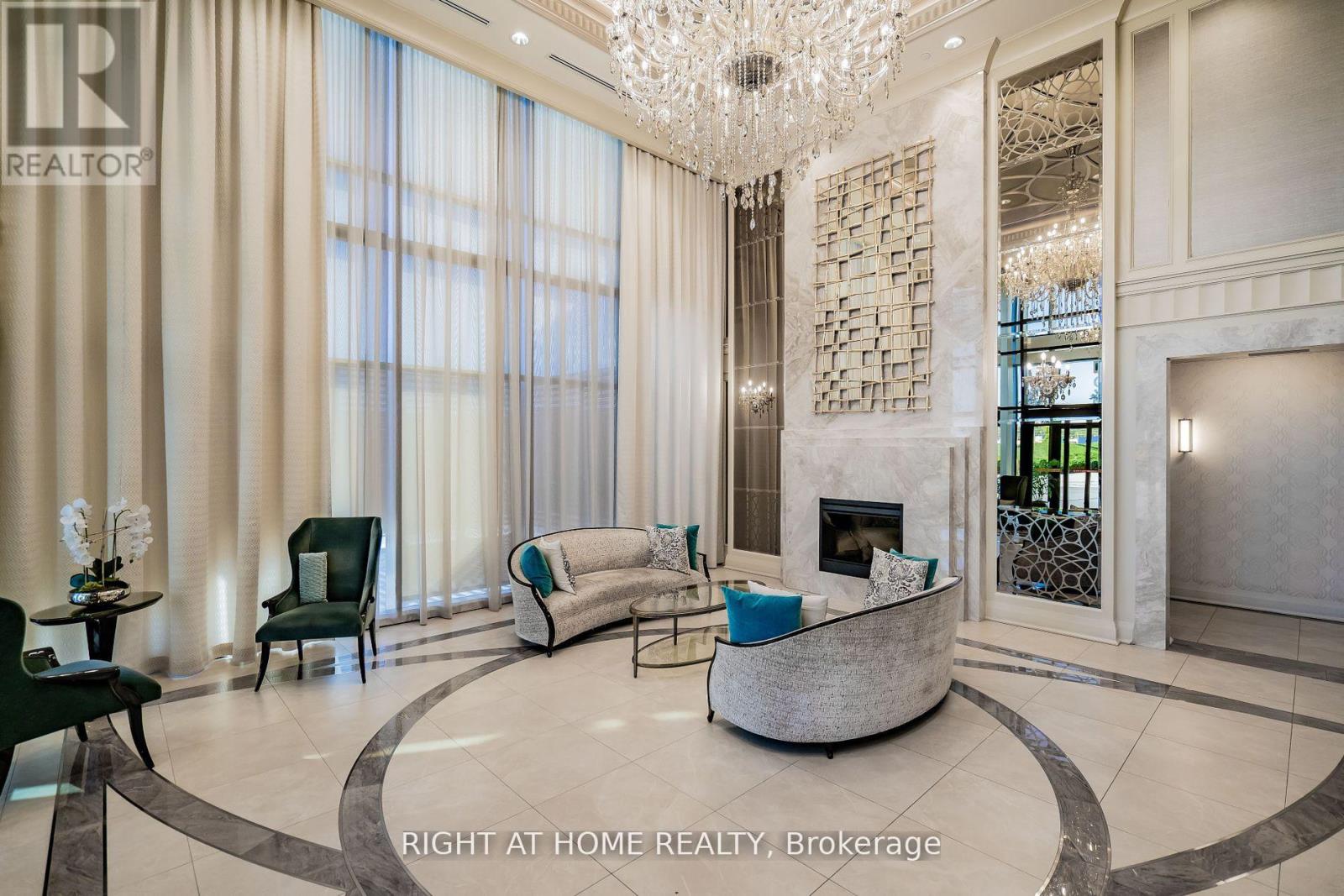 212 - 9075 Jane Street, Vaughan, Ontario  L4K 0L7 - Photo 6 - N12484787