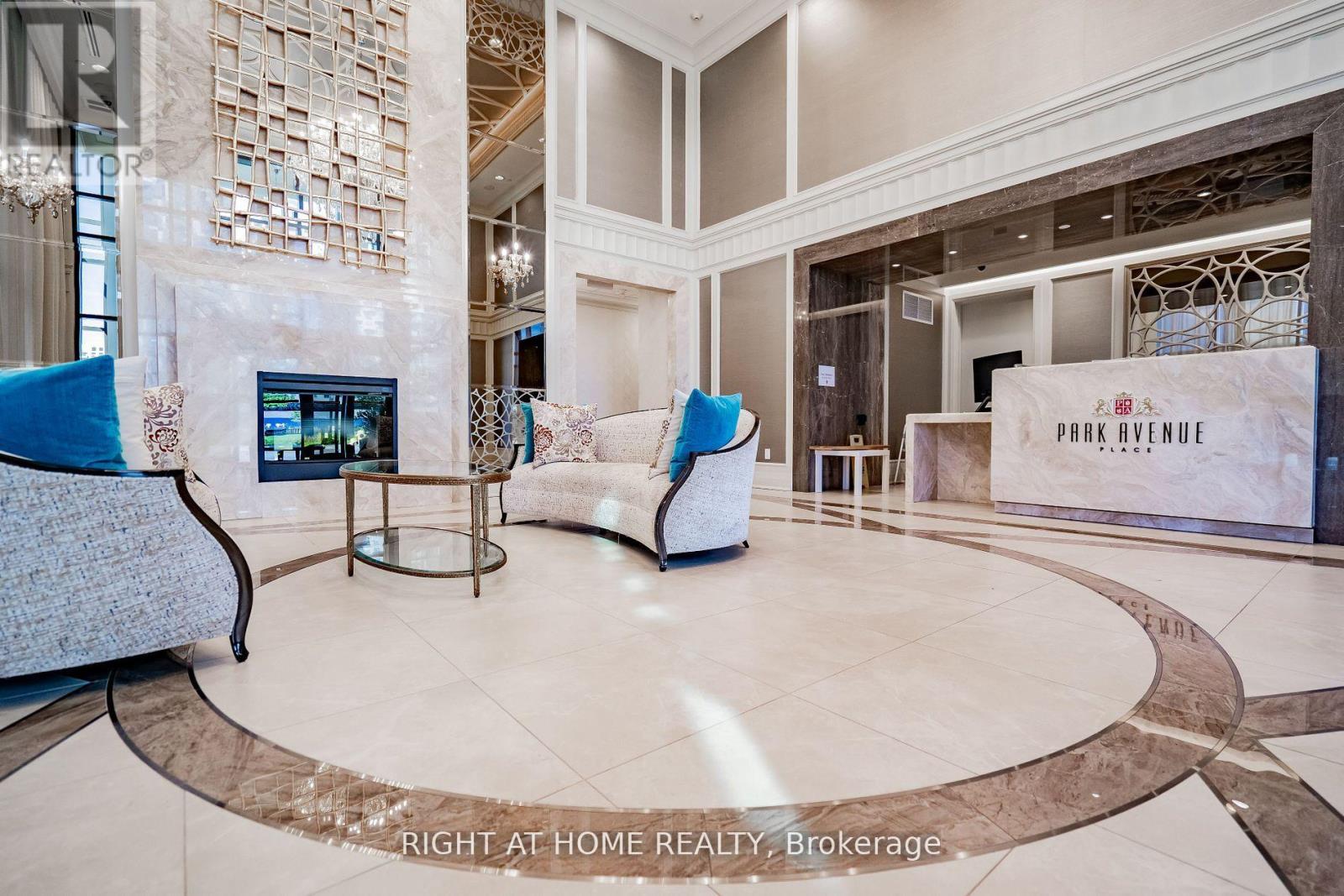 212 - 9075 Jane Street, Vaughan, Ontario  L4K 0L7 - Photo 7 - N12484787