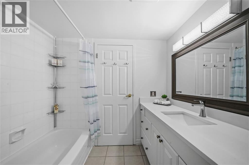 214 1955 Woodway Place, Burnaby, British Columbia  V5B 4S5 - Photo 17 - R3062335