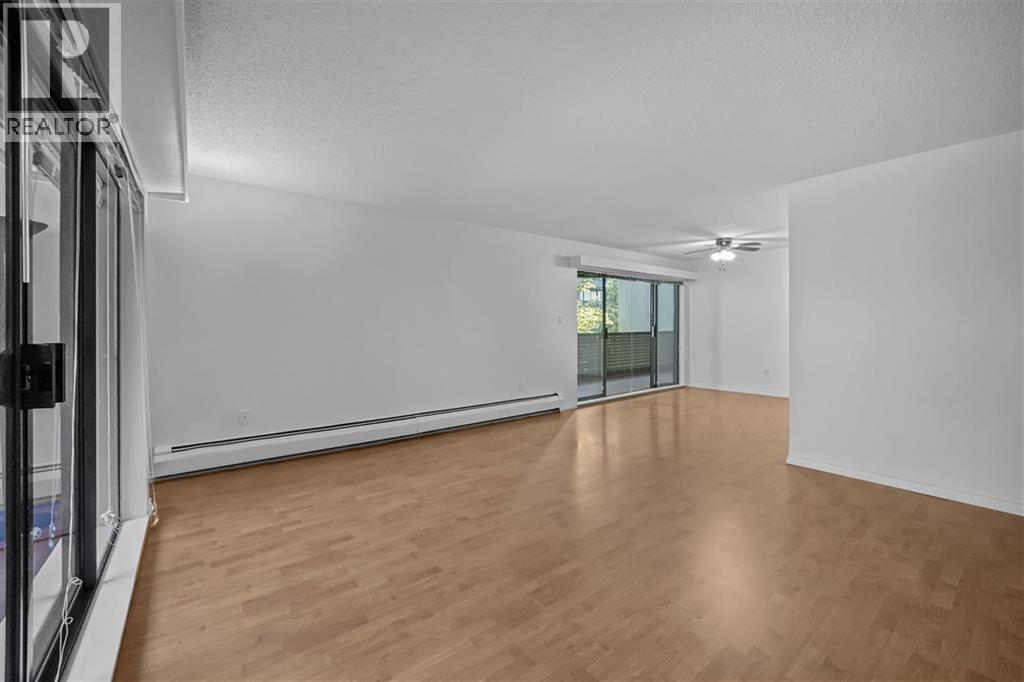 214 1955 Woodway Place, Burnaby, British Columbia  V5B 4S5 - Photo 2 - R3062335