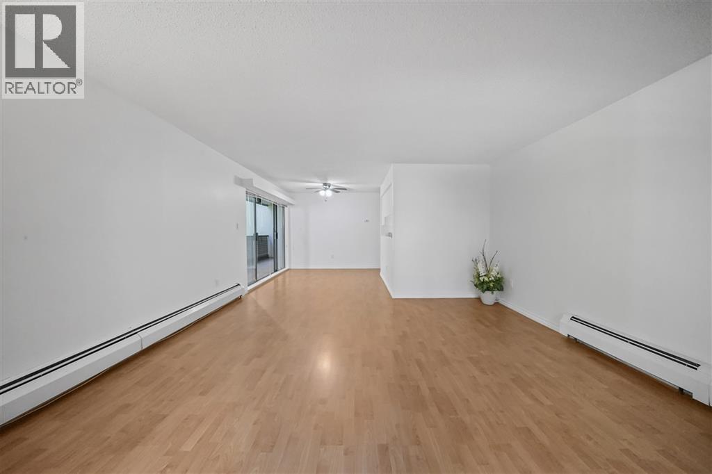 214 1955 Woodway Place, Burnaby, British Columbia  V5B 4S5 - Photo 3 - R3062335