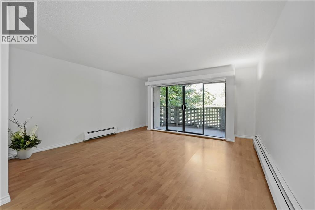 214 1955 Woodway Place, Burnaby, British Columbia  V5B 4S5 - Photo 4 - R3062335