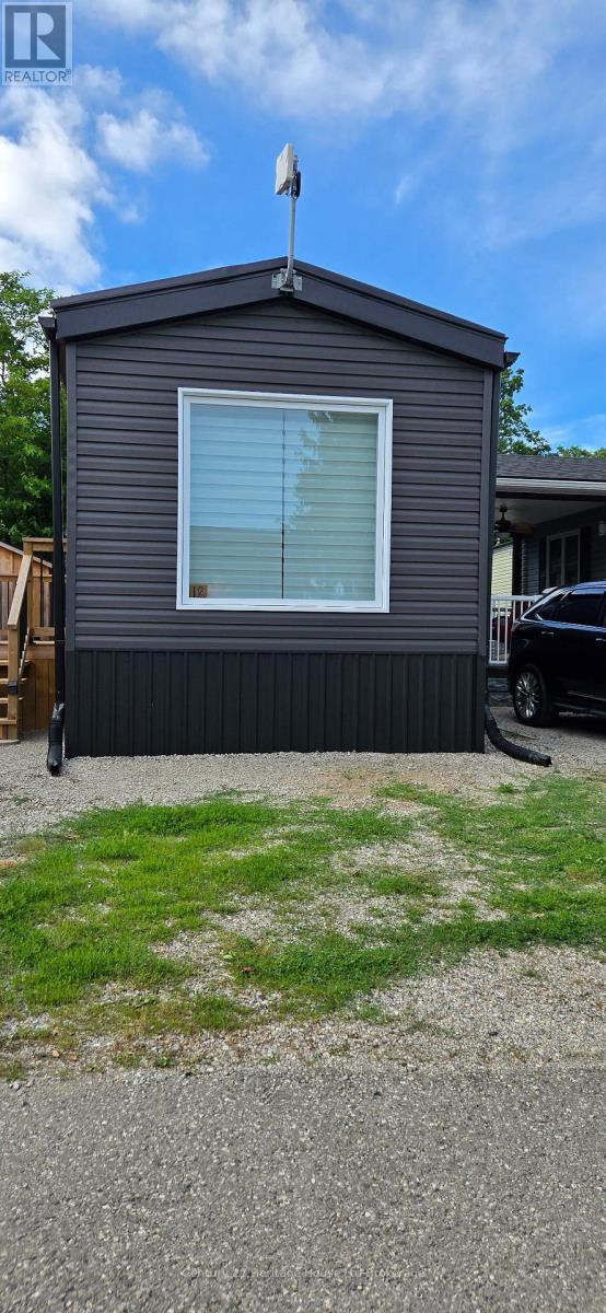 18 - 296 West Quarter Town Road, Brant, Ontario  N0E 1E0 - Photo 2 - X12484809