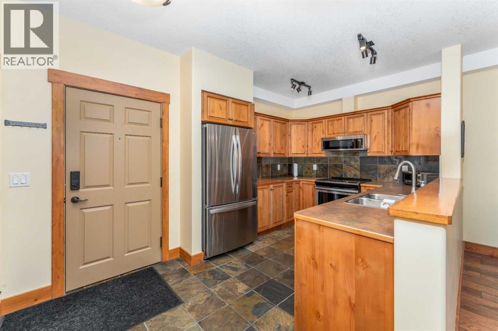 114, 155 Crossbow Place, Canmore, Alberta  T1W 3H6 - Photo 13 - A2260606