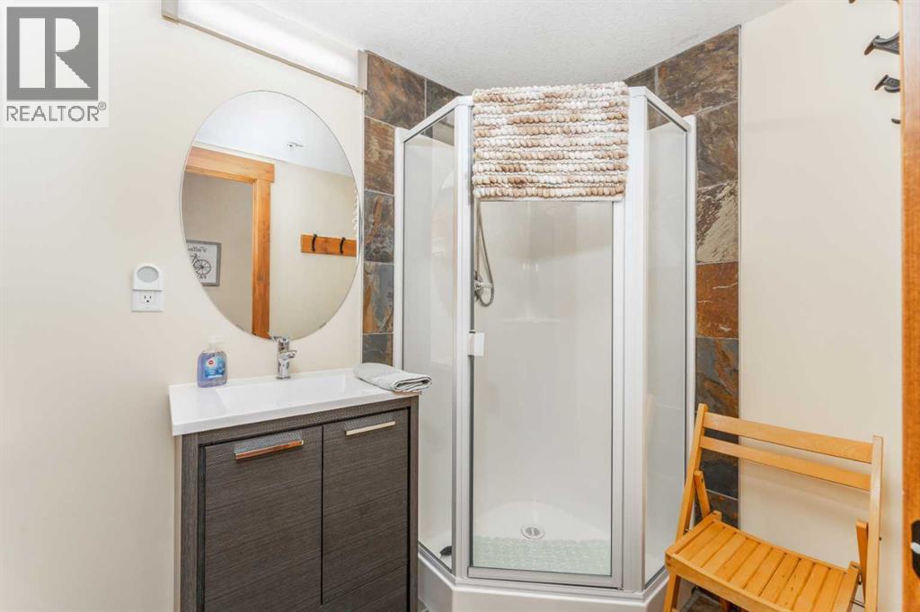 114, 155 Crossbow Place, Canmore, Alberta  T1W 3H6 - Photo 15 - A2260606