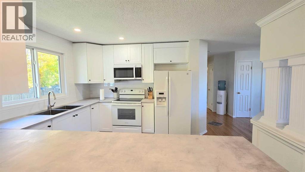 600 Hammond Drive, Fox Creek, Alberta  T0H 1P0 - Photo 10 - A2264198