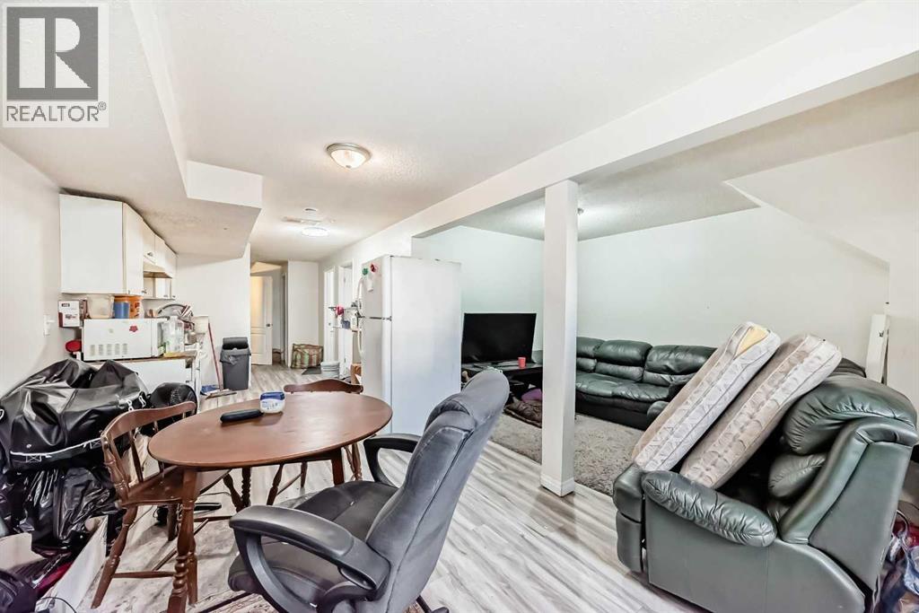 11 Falsby Way Ne, Calgary, Alberta  T3J 3A2 - Photo 31 - A2266852