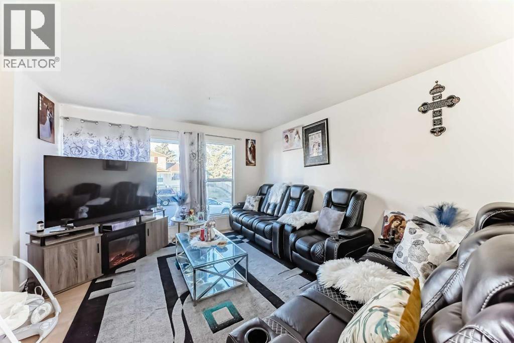 11 Falsby Way Ne, Calgary, Alberta  T3J 3A2 - Photo 9 - A2266852