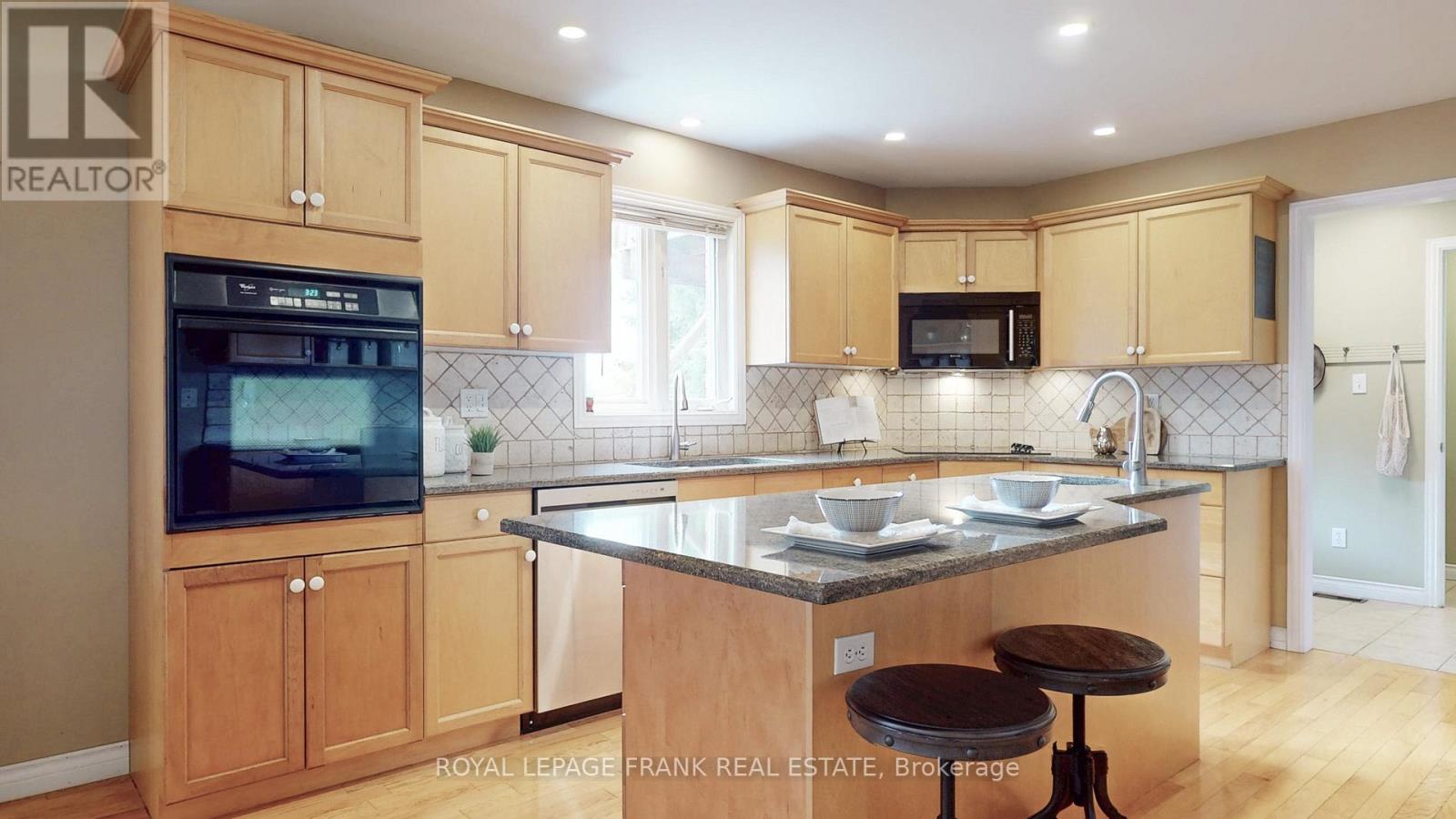 28 Palace Street, Scugog, Ontario  L9L 1X8 - Photo 11 - E12483764