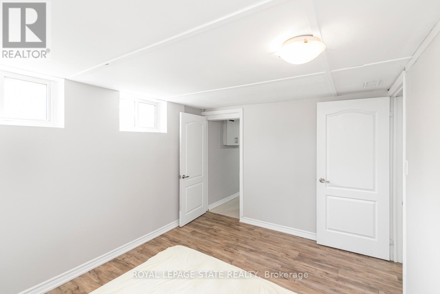 2278 Mount Forest Drive, Burlington, Ontario  L7P 1J2 - Photo 28 - W12484761