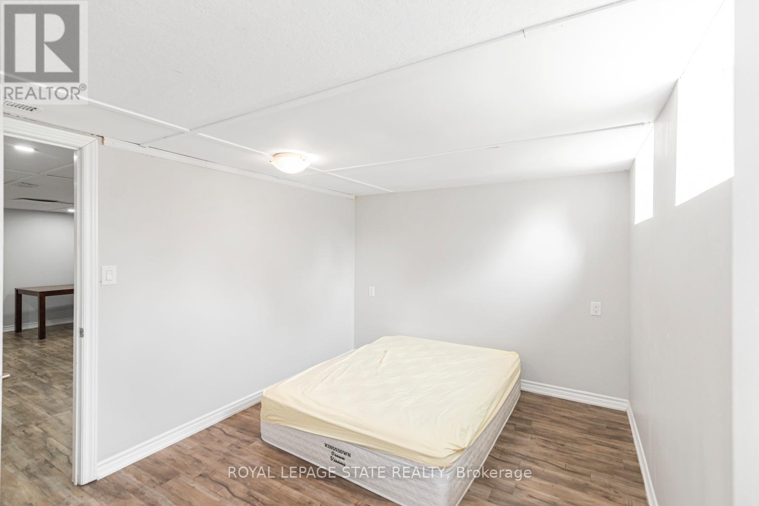 2278 Mount Forest Drive, Burlington, Ontario  L7P 1J2 - Photo 29 - W12484761