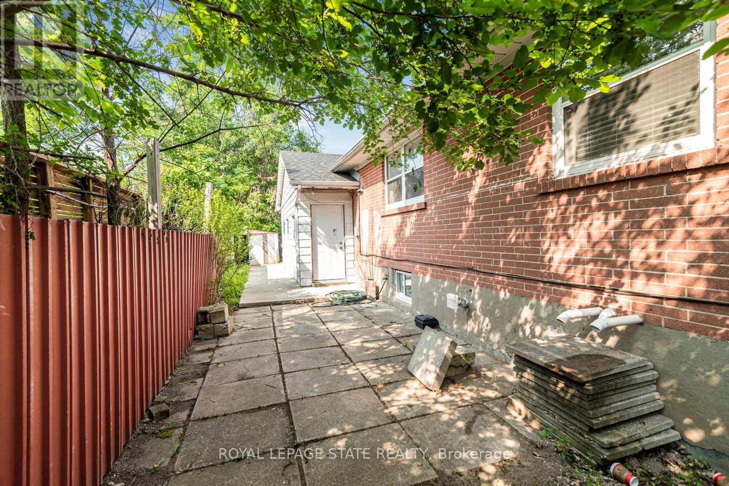 2278 Mount Forest Drive, Burlington, Ontario  L7P 1J2 - Photo 41 - W12484761