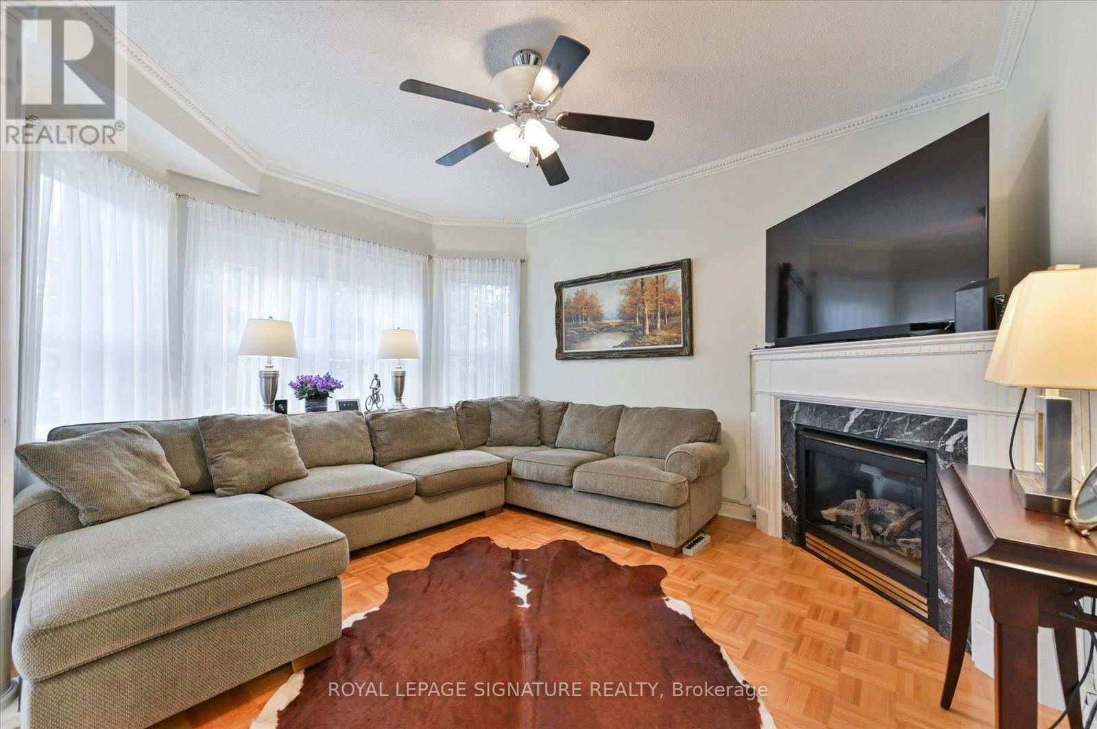 3485 Mcdowell Drive, Mississauga, Ontario  L5M 6R6 - Photo 11 - W12484764