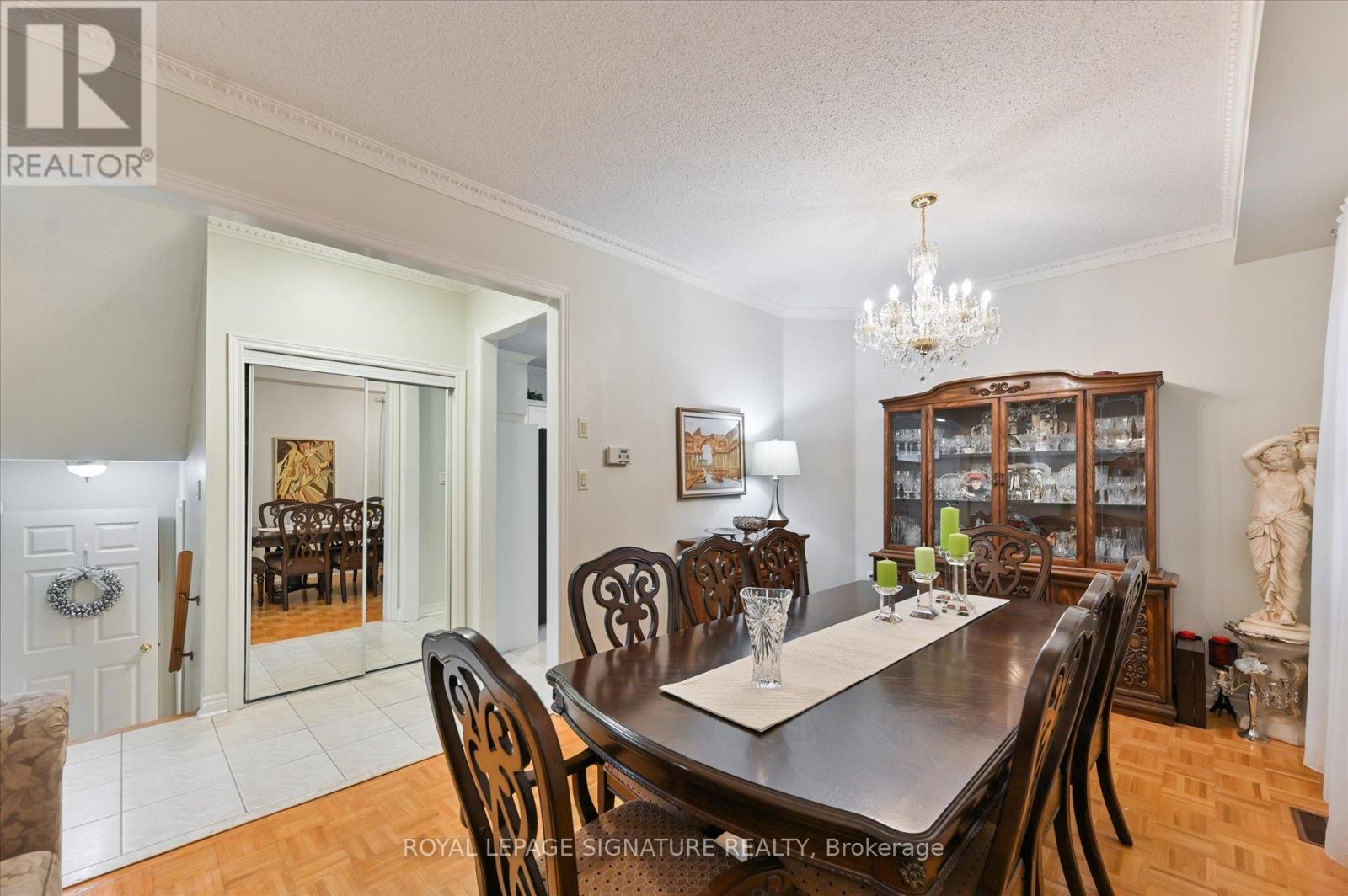 3485 Mcdowell Drive, Mississauga, Ontario  L5M 6R6 - Photo 15 - W12484764