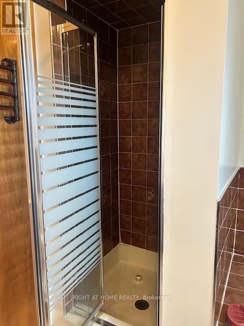 224 Macedonia Crescent, Mississauga, Ontario  L5B 3R8 - Photo 24 - W12484766