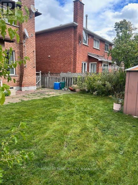 224 Macedonia Crescent, Mississauga, Ontario  L5B 3R8 - Photo 32 - W12484766