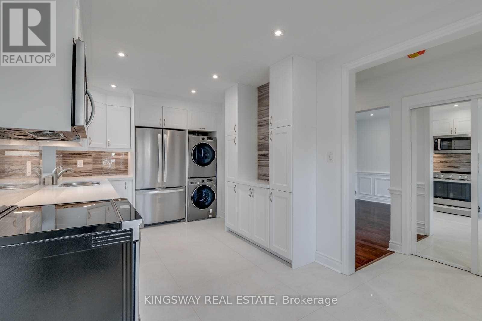 Main - 68 Wheatfield Road, Toronto, Ontario  M8V 2P6 - Photo 5 - W12484773