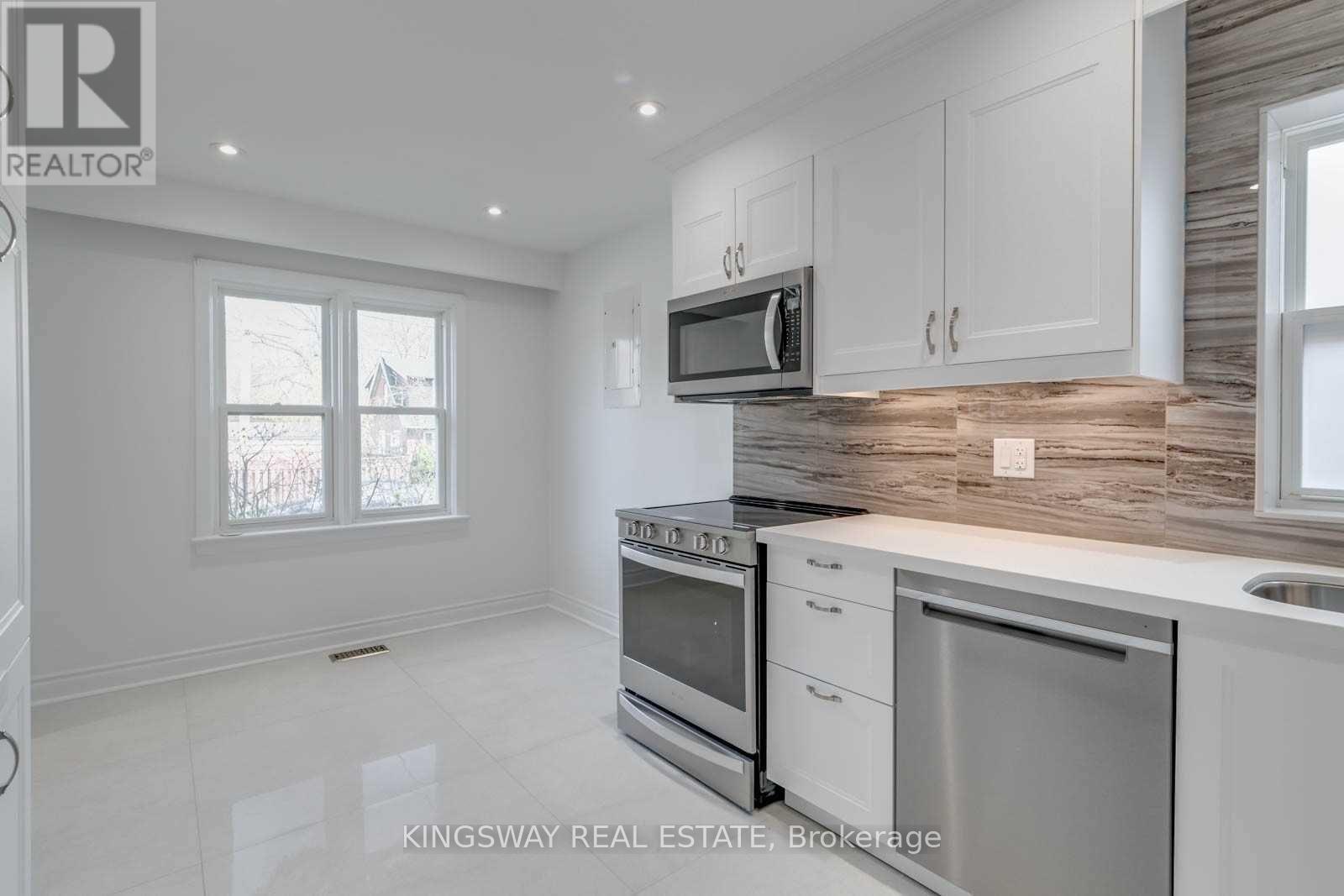 Main - 68 Wheatfield Road, Toronto, Ontario  M8V 2P6 - Photo 7 - W12484773