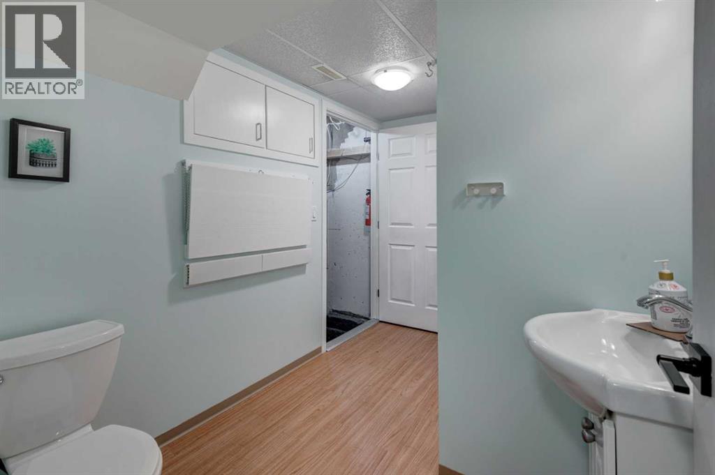 3115 43 Street Sw, Calgary, Alberta  T3E 3N9 - Photo 24 - A2254184