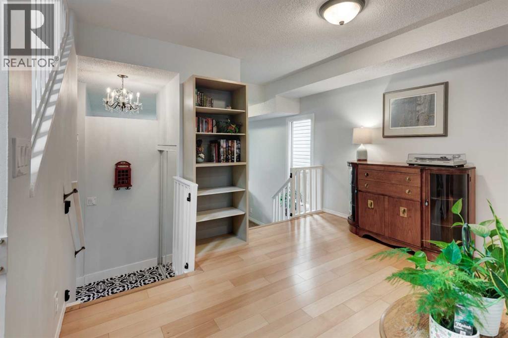 3115 43 Street Sw, Calgary, Alberta  T3E 3N9 - Photo 3 - A2254184