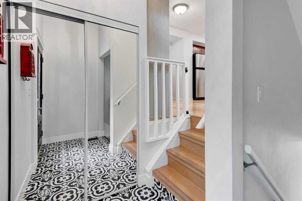 3115 43 Street Sw, Calgary, Alberta  T3E 3N9 - Photo 2 - A2254184