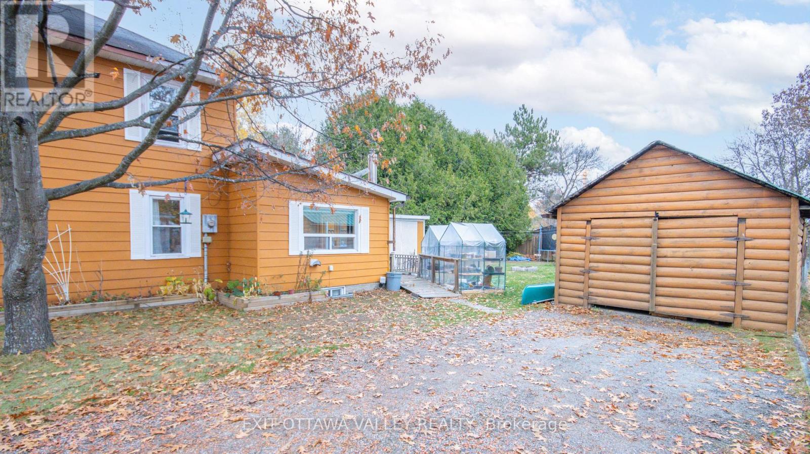 28 Paugh Lake Road, Madawaska Valley, Ontario  K0J 1B0 - Photo 45 - X12484108