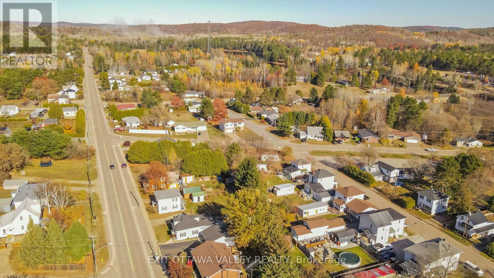 28 Paugh Lake Road, Madawaska Valley, Ontario  K0J 1B0 - Photo 42 - X12484108