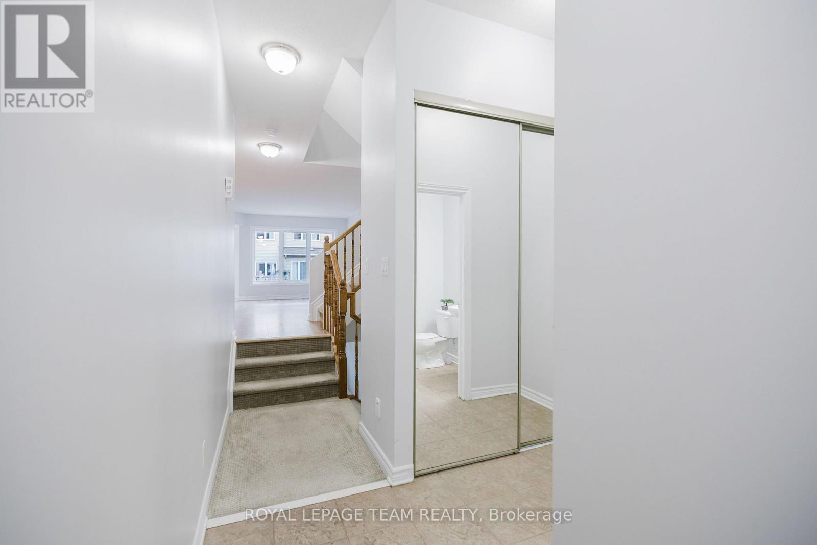 254 Serena Way, Ottawa, Ontario  K2G 4P6 - Photo 3 - X12484814