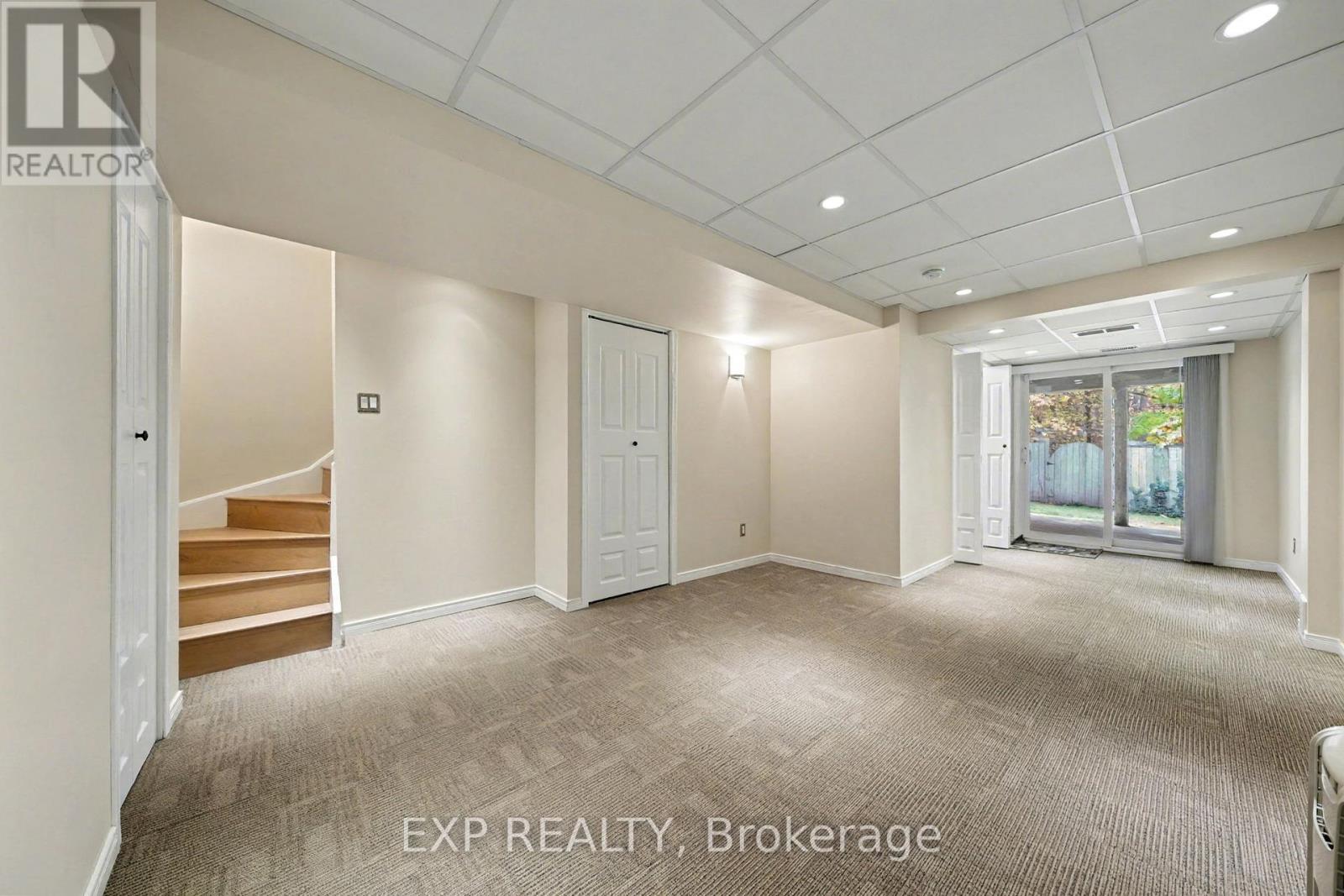 56 Hawthorne Crescent, Barrie (Ardagh), Ontario  L4N 9Y7 - Photo 29 - S12484804