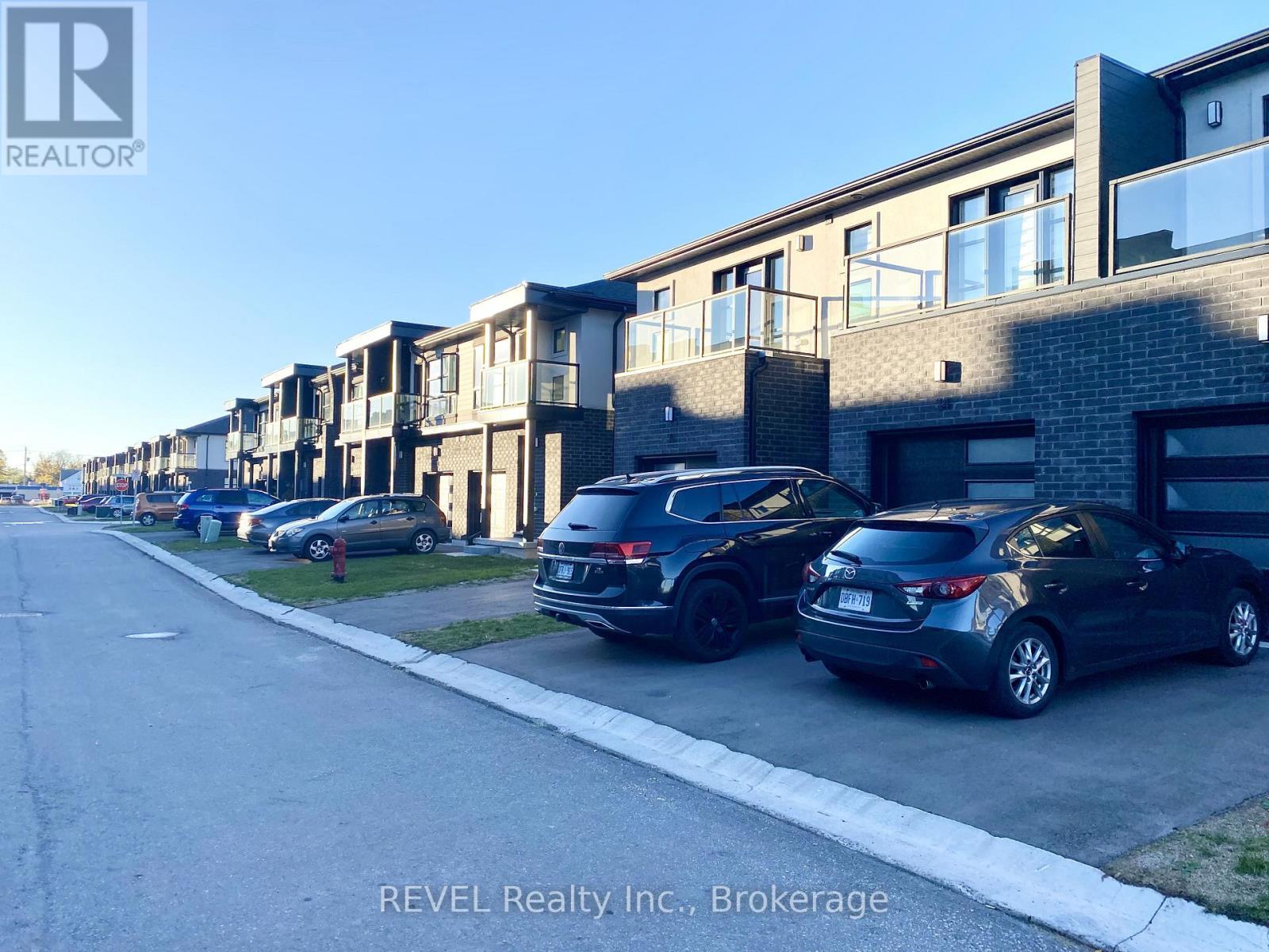 38 Warren Trail Drive, Welland, Ontario  L3B 0N8 - Photo 13 - X12484828