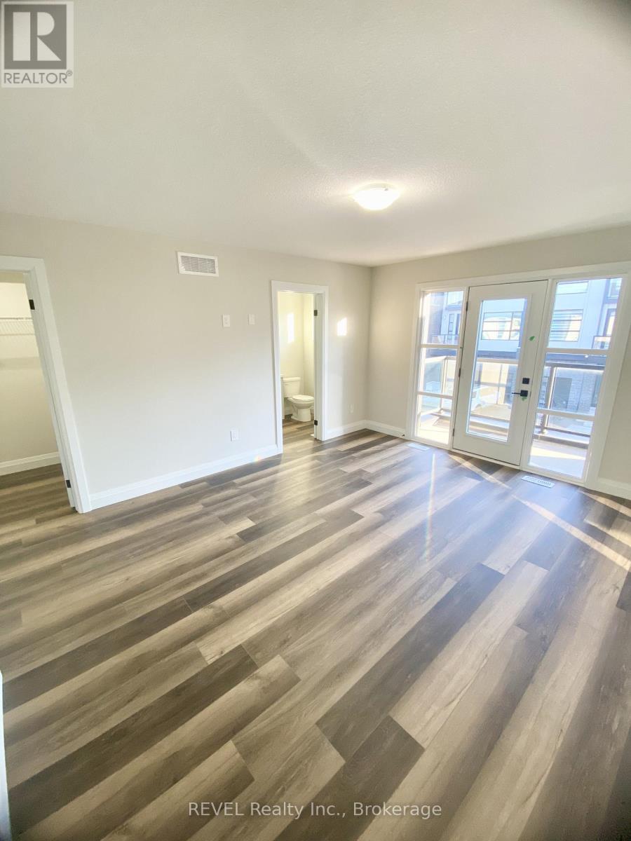 38 Warren Trail Drive, Welland, Ontario  L3B 0N8 - Photo 7 - X12484828