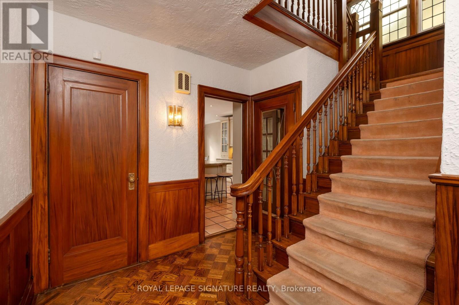 51 Strath Avenue, Toronto, Ontario  M8X 1R4 - Photo 15 - W12484806