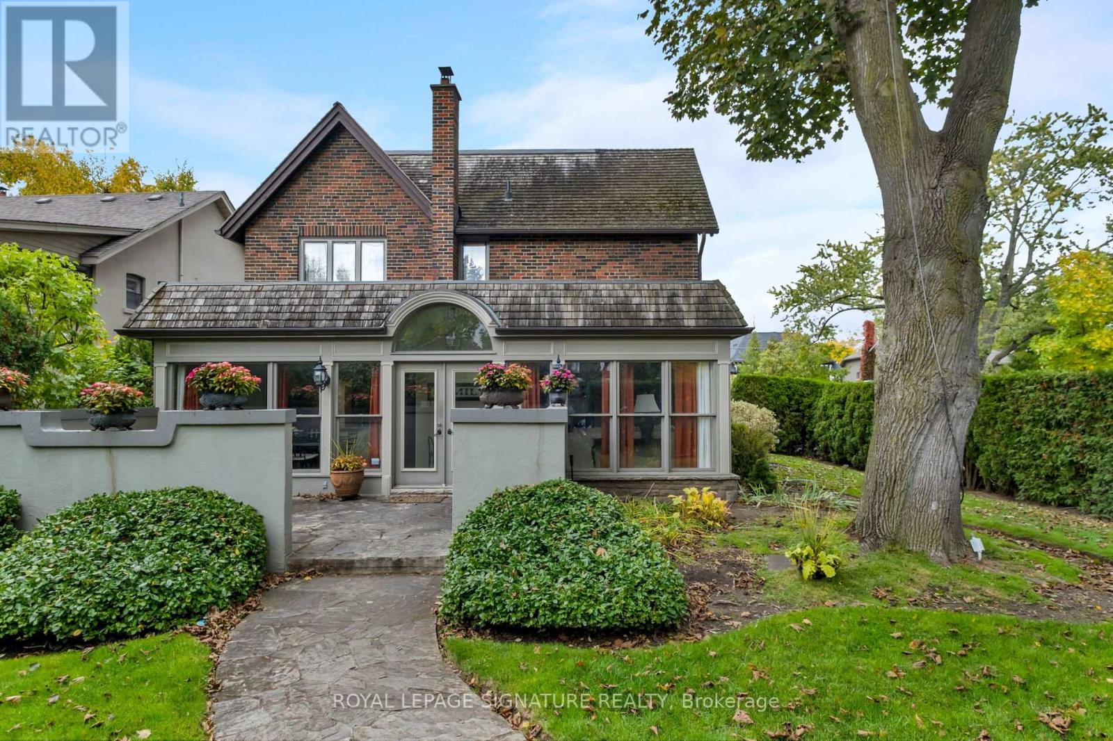 51 Strath Avenue, Toronto, Ontario  M8X 1R4 - Photo 30 - W12484806