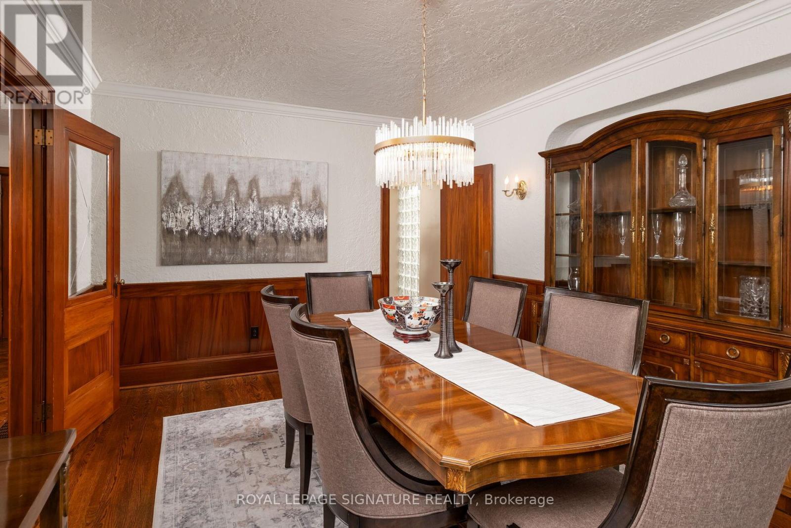 51 Strath Avenue, Toronto, Ontario  M8X 1R4 - Photo 7 - W12484806
